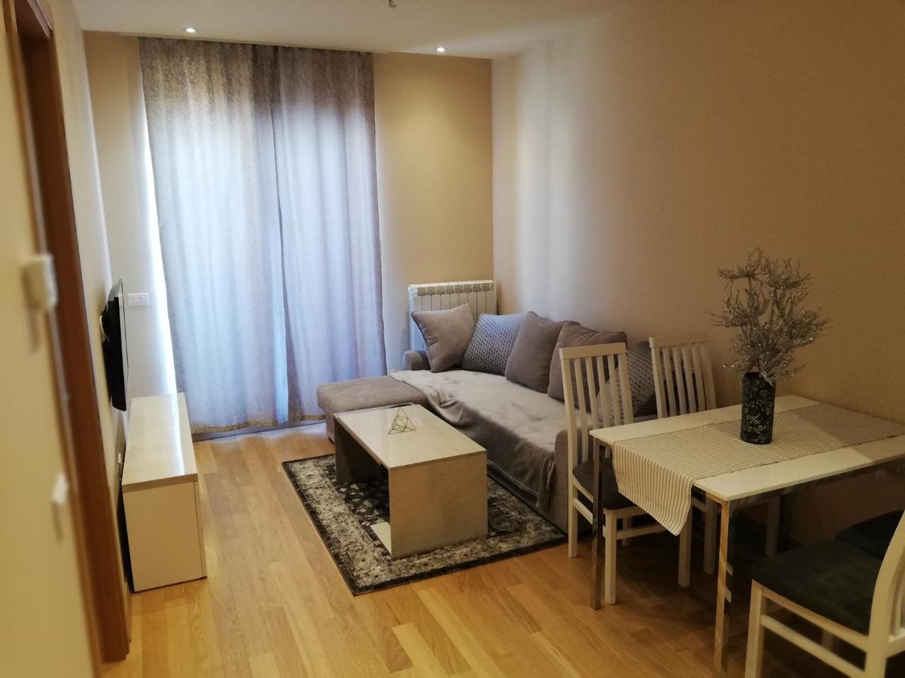 Lux Apartman Natasa Zlatibor Buitenkant foto